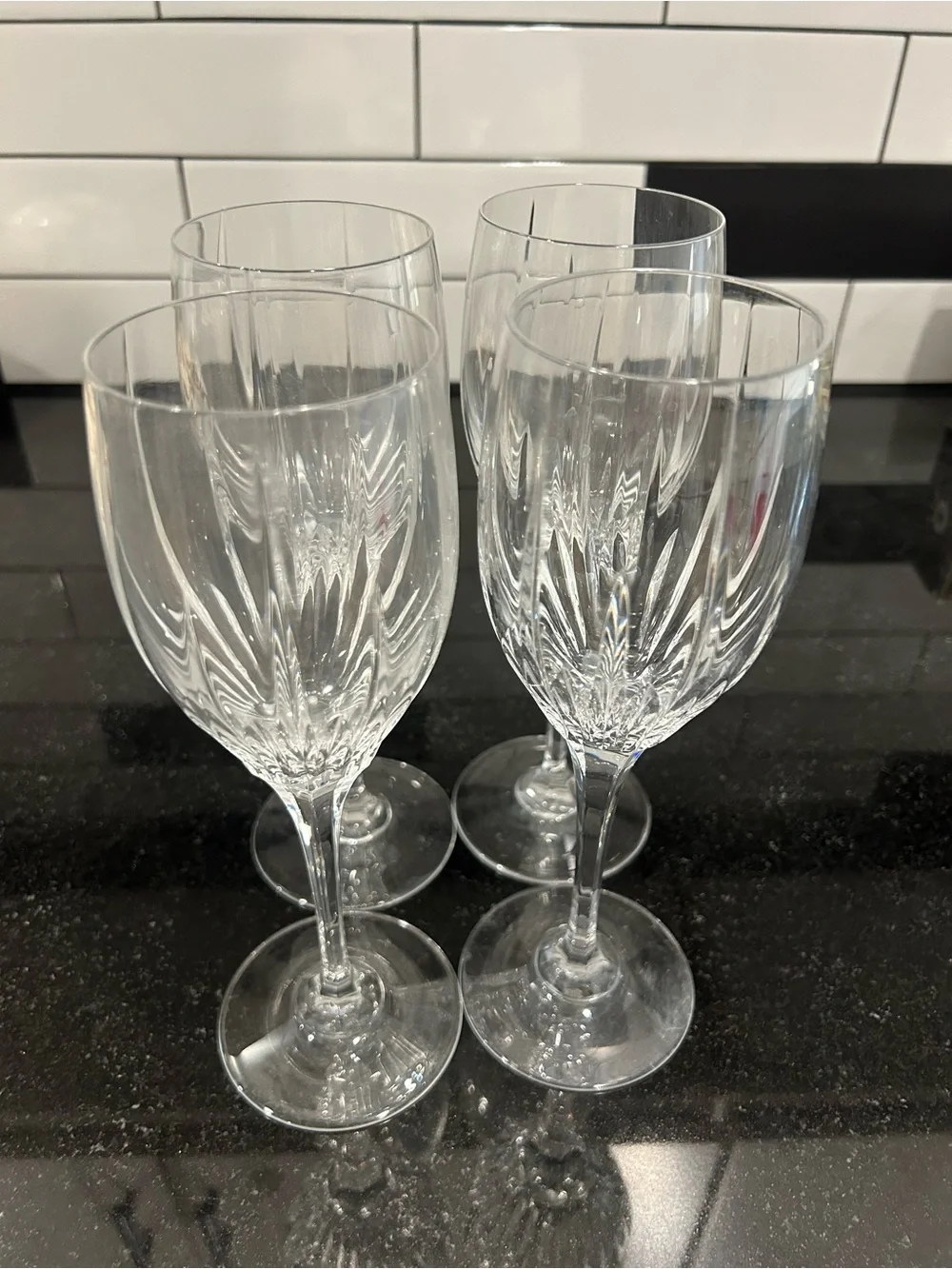 Clear Crystal Wine Glass - Elegant Stemware